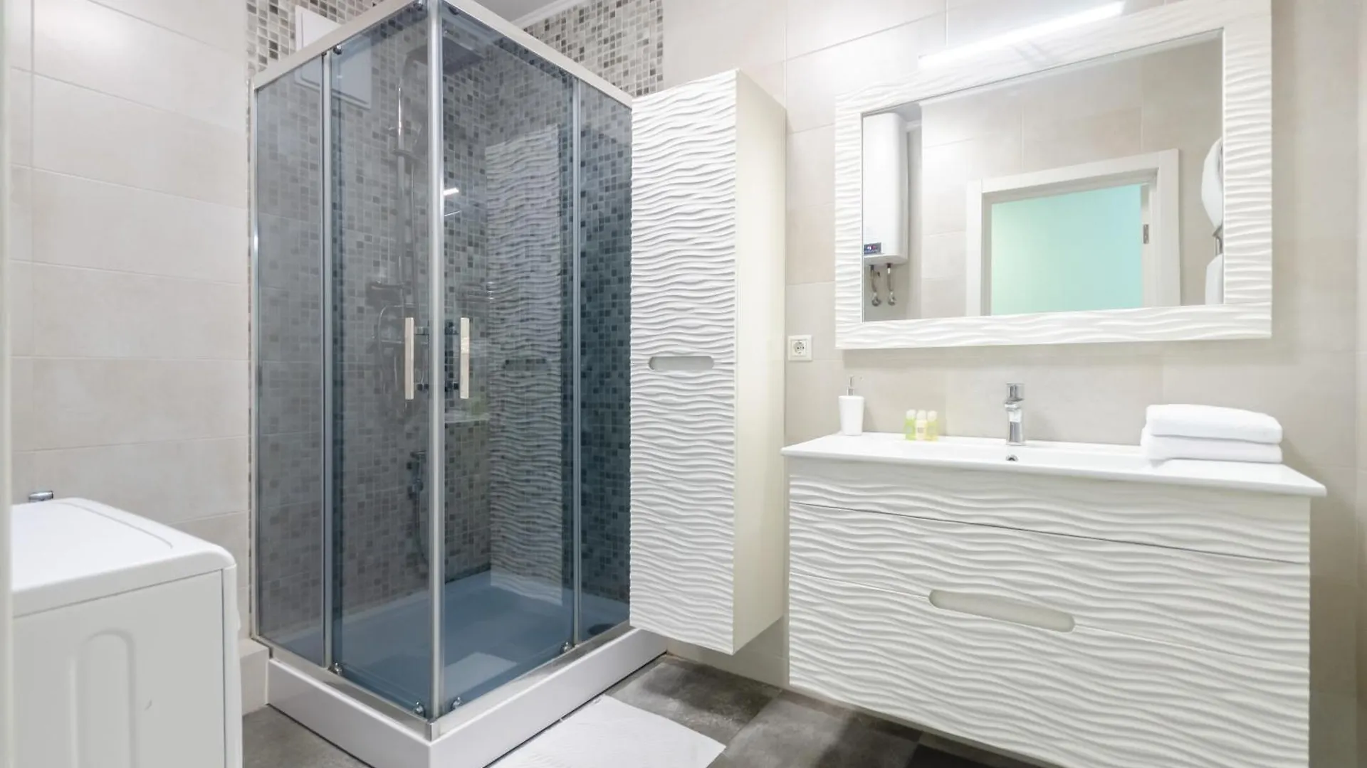 Petrovdom Apartments 21-212 In Rc Kvartet, 16Г Vasyl Lypkivskyi Street Kyiv Ukraine