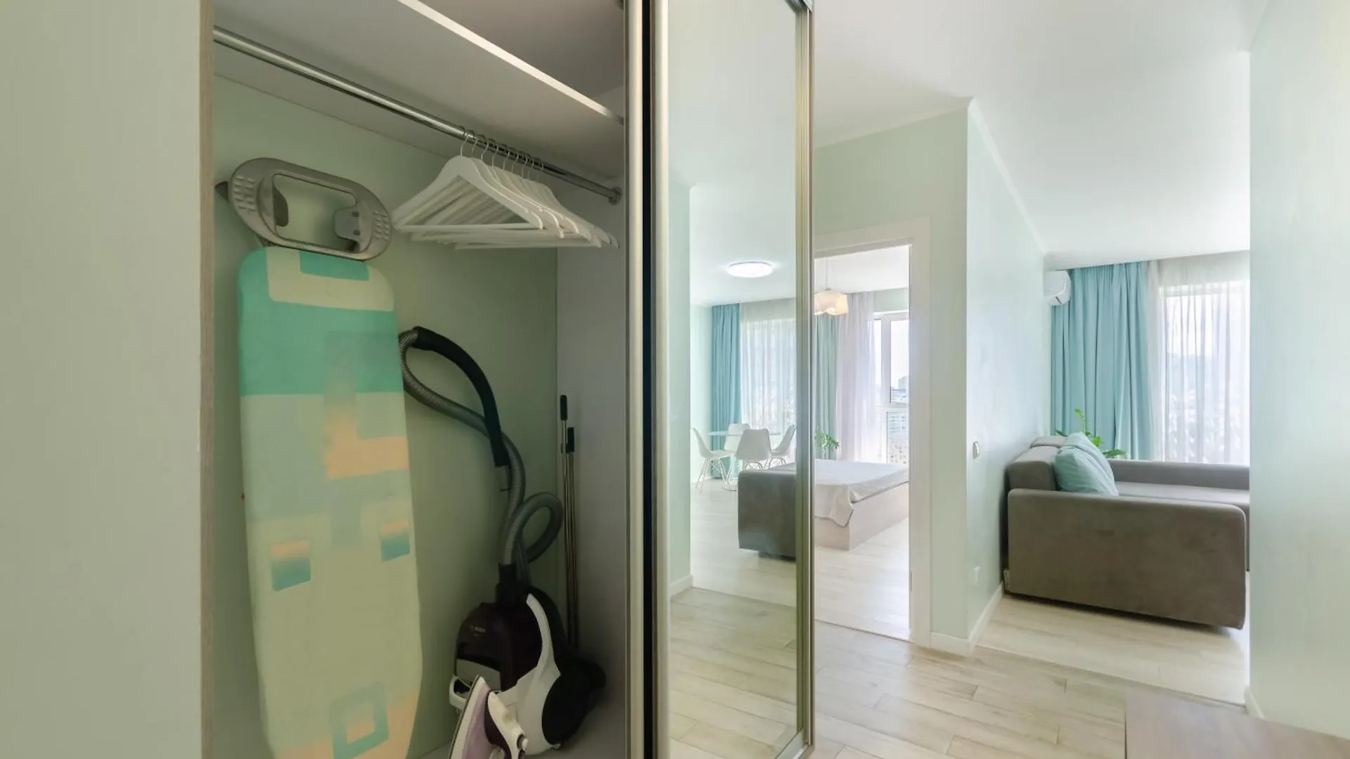 Petrovdom Apartments 21-212 In Rc Kvartet, 16Г Vasyl Lypkivskyi Street Kyiv