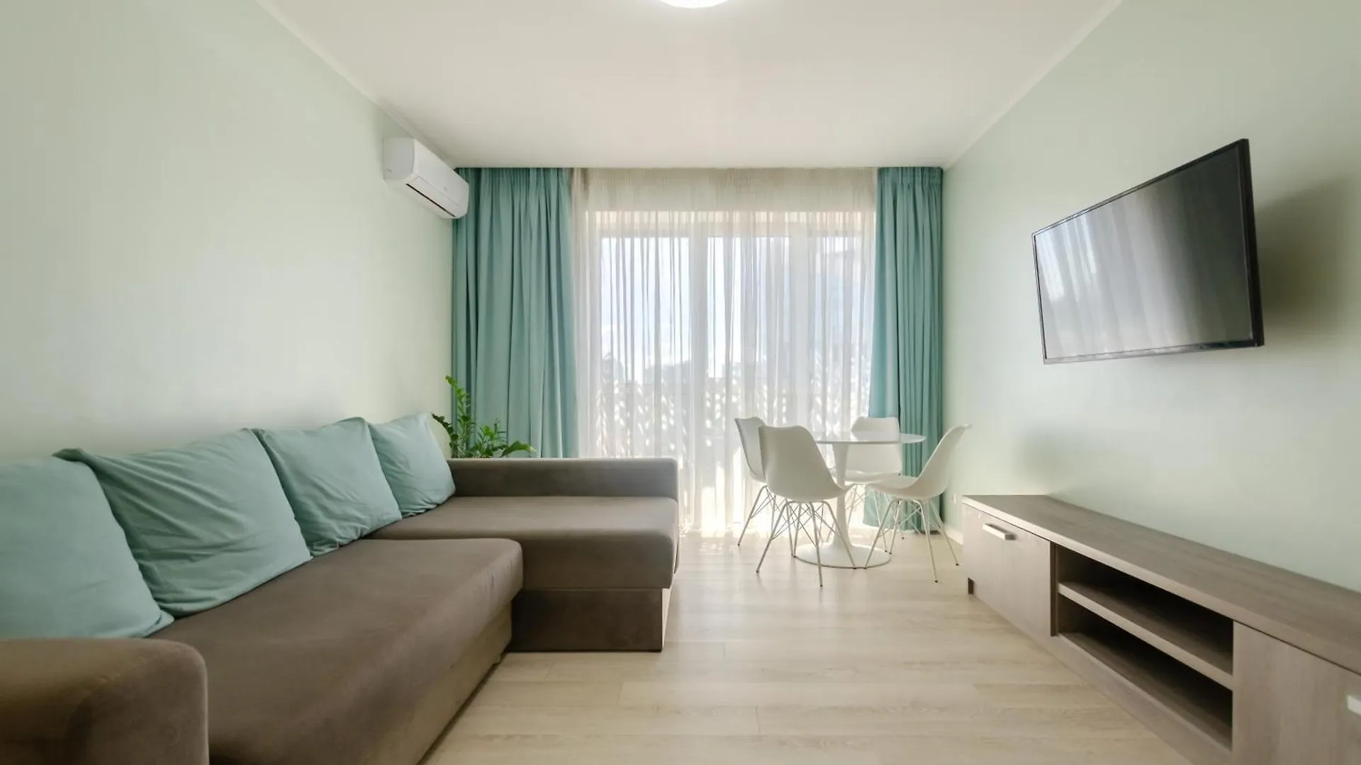 Petrovdom Apartments 21-212 In Rc Kvartet, 16Г Vasyl Lypkivskyi Street Kyiv